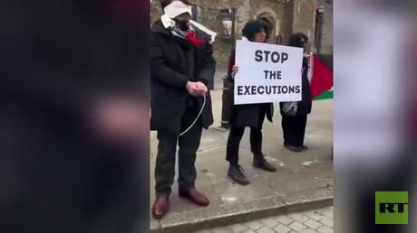 بريطانيا.. وقفة احتجاجية بمناسبة يوم الأسير الفلسطيني في مدينة كارديف