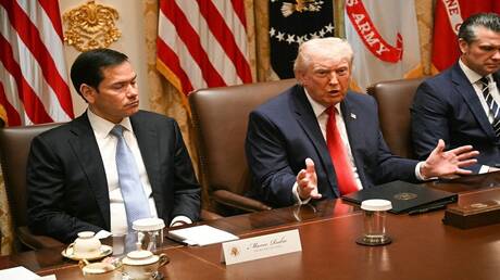 هدنة وحصار المضيق