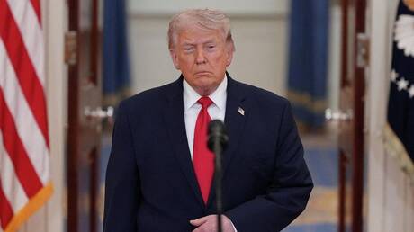 ترامب يعلن الاستيلاء على سفينة شحن ترفع العلم الإيراني في خليج عمان