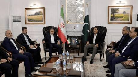 هدنة وحصار المضيق