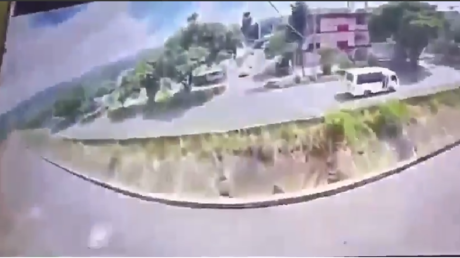 عبوة ناسفة تودي بحياة 7 أشخاص في كولومبيا مع استمرار الهجمات العنيفة (فيديو)