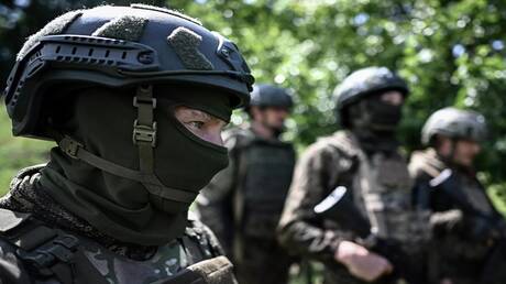 مقاتل روسي يدمر ثلاث نقاط محصنة أوكرانية بمفرده في دونيتسك