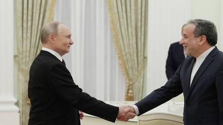 هدنة وحصار المضيق