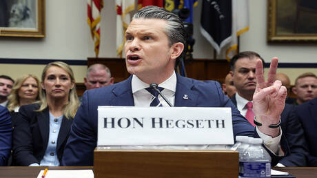 هدنة وحصار المضيق