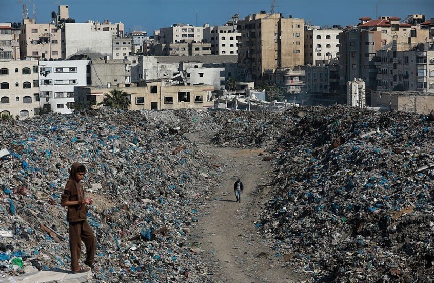الكابينت الإسرائيلي يبحث استئناف الحرب على غزة وواشنطن تشهر "الأحمر" وتسمح بـ"جز العشب" فقط