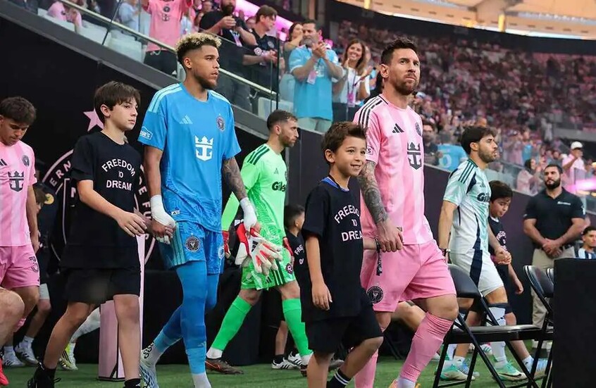 رد فعل ميسي بعد الخسارة أمام أورلاند في الدوري الأمريكي (فيديو)