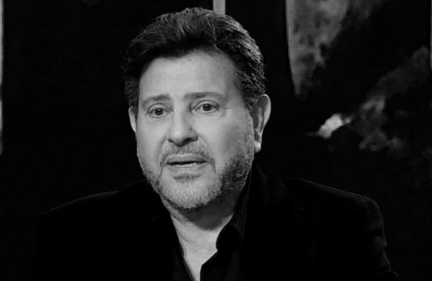 "بيعملوا تريندات على جثثنا".. أشرف زكي: جهزت مفاجأة بعد جنازة أمير الغناء العربي (فيديو)