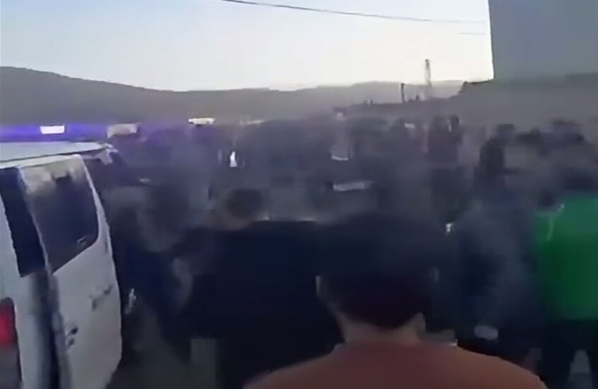 مباراة بكرة القدم في بلدة سورية تتحول إلى ساحة اشتباك بالأسلحة النارية (فيديو)