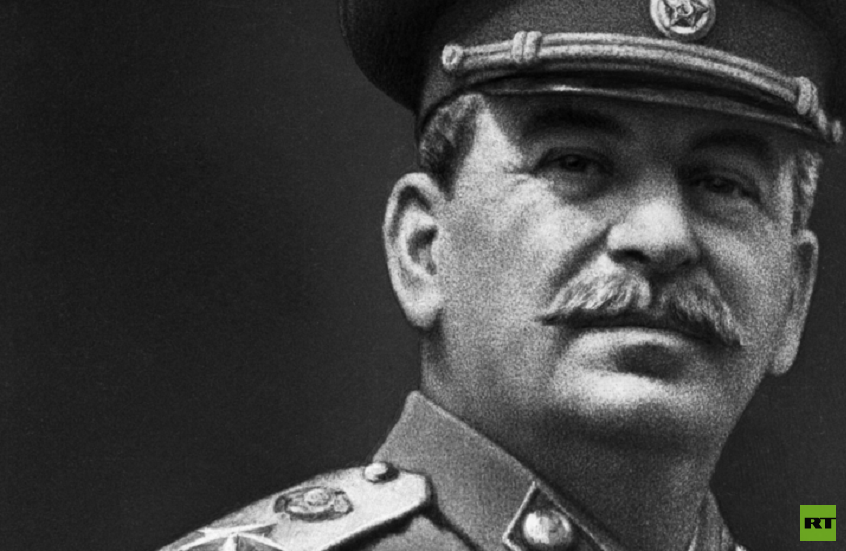 الأمن الروسي يرفع السرية عن وثائق انتحار هتلر.. من أول من علم بالأمر؟