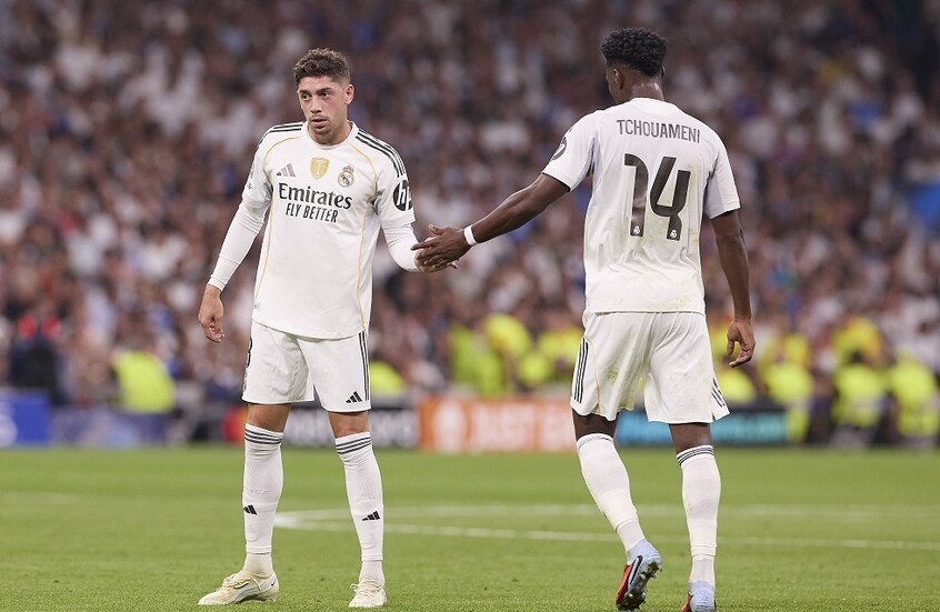 مفاجأة.. التعرف على "جاسوس" غرفة ملابي ريال مدريد