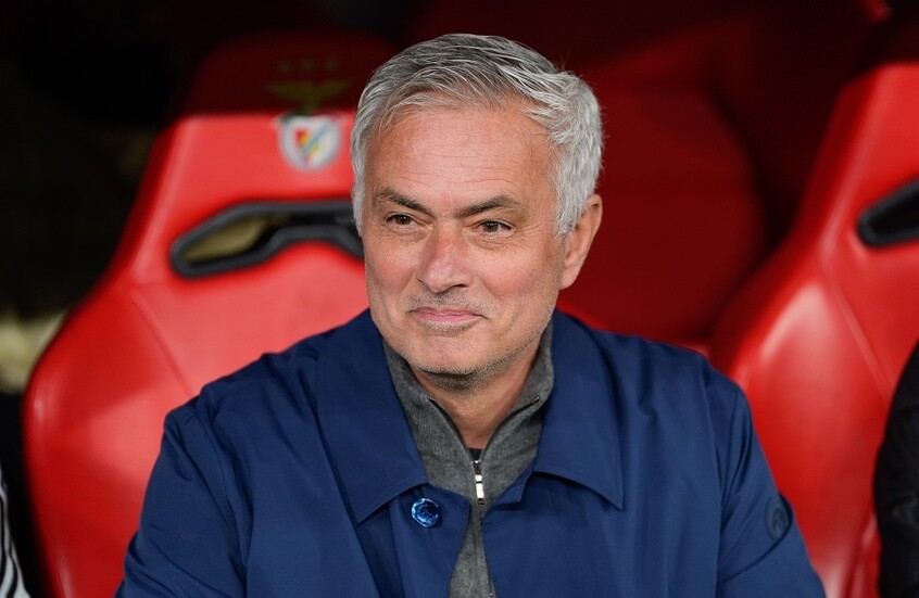 ريال مدريد يستنجد بـ"السبيشال وان" مورينيو لإنقاذه من "أزمته"
