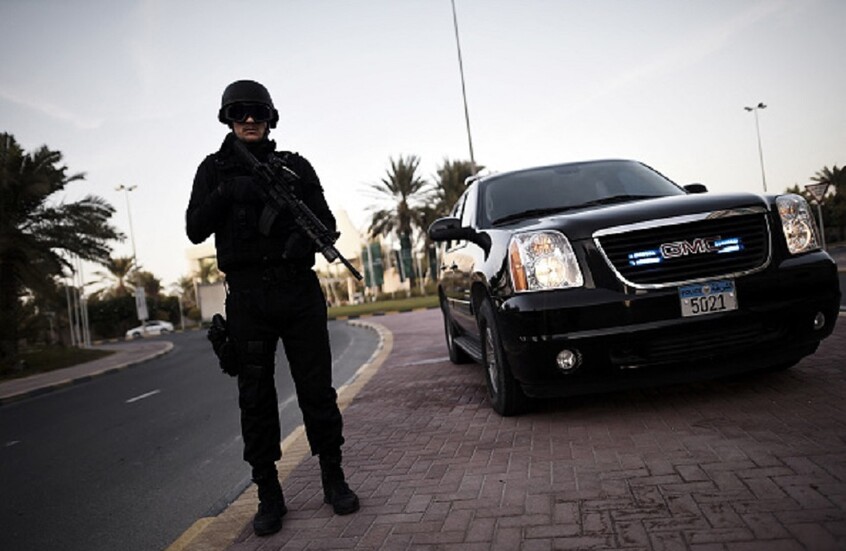 وزير خارجية الإمارات يعلق على توقيف تنظيم رئيسي مرتبط بالحرس الثوري في البحرين
