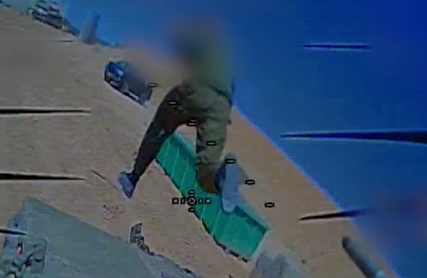"جنود يهربون والمحلّقة تلاحقهم".. مشاهد من عمليات "حزب الله" بسلاحه "المربك" ضد إسرائيل (فيديوهات)