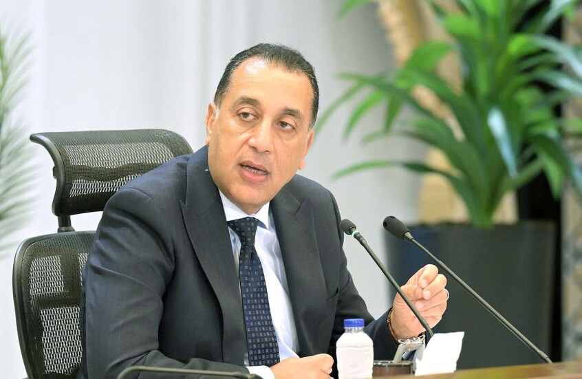 مصر.. مدبولي وحفتر يطلقان قطار الإعمار