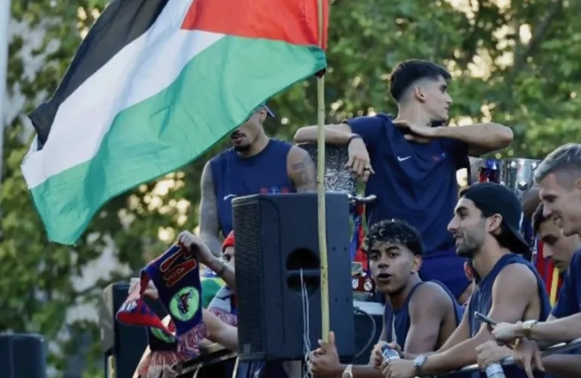 لرفعه علم فلسطين.. وزير الدفاع الإسرائيلي يهاجم لامين جمال ويتقدم بطلب لنادي برشلونة
