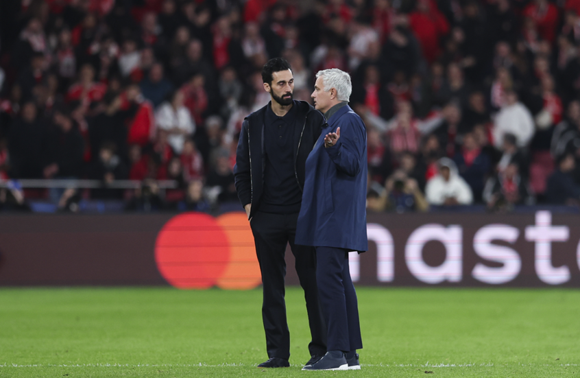 أول تعليق من أربيلوا على أنباء قدوم مورينيو لتدريب ريال مدريد