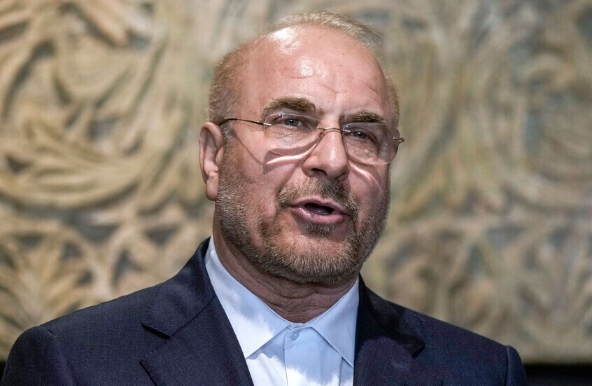 رئيس مجلس الشورى الإيراني: العالم يقف على أعتاب نظام عالمي جديد