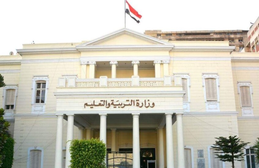واقعة صادمة في مدرسة مصرية تثير غضبا واسعا