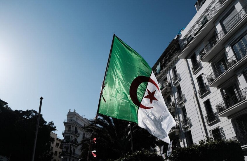 إصدار كتاب فرنسي جديد حول تاريخ العلاقات مع الجزائر يثير جدلا