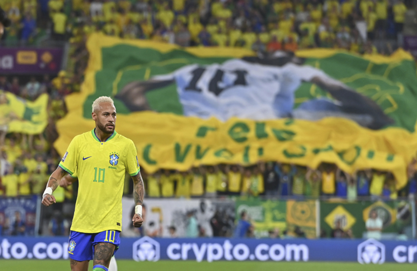 نيمار ينفجر فرحا في بث مباشر بعد العودة لمنتخب البرازيل