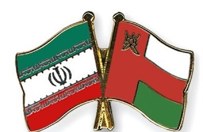 عُمان وإيران تبحثان ضمان حرية الملاحة في مضيق هرمز