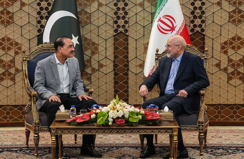وول ستريت جورنال: تباطؤ مفاوضات إنهاء الحرب مع إيران وسط خلافات حول الملف النووي وتخفيف العقوبات