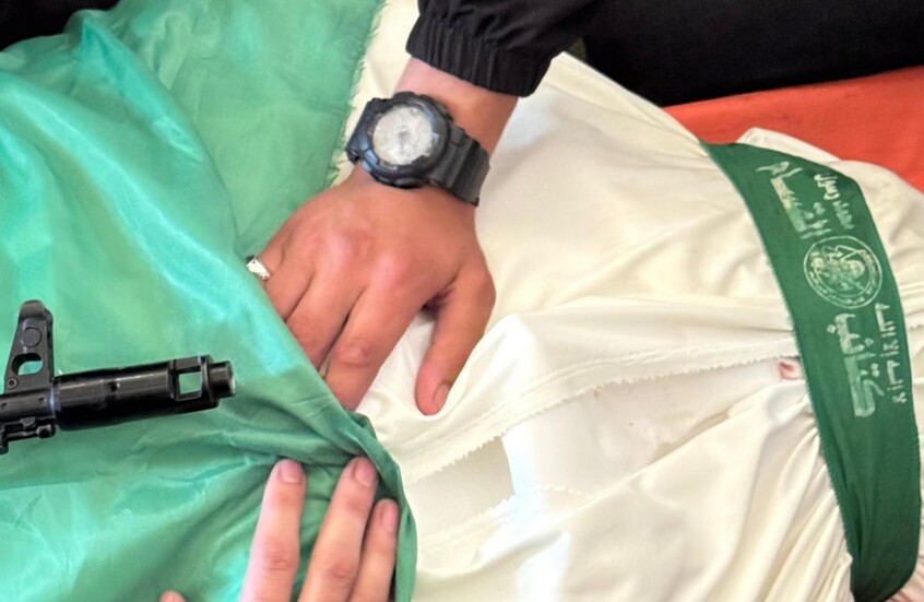 "حماس" تنعى أحد قادتها قتل وعائلته بقصف إسرائيلي (فيديو)