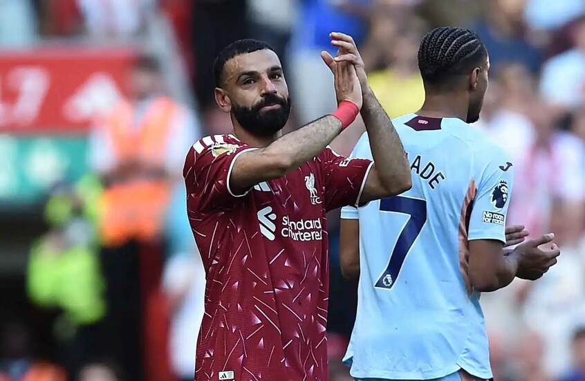 "عملاق سعودي".. محمد صلاح يقترب من حسم وجهته المقبلة (صورة)