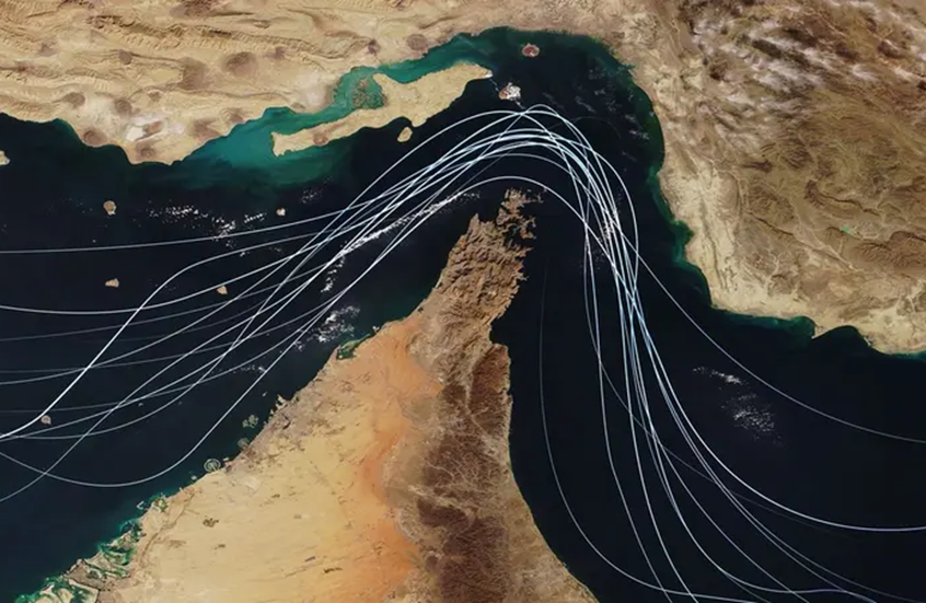 شركة "لويدز ليست إنتليجنس البحرية": ارتفاع نسبة السفن غير المرتبطة بإيران التي تعبر مضيق هرمز