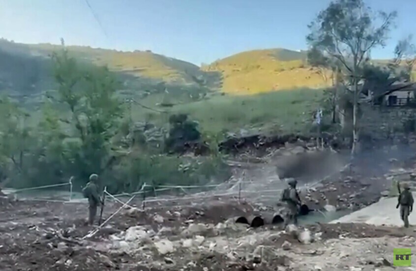 جنوب لبنان.. أول دبابة إسرائيلية تعبر نهر الليطاني