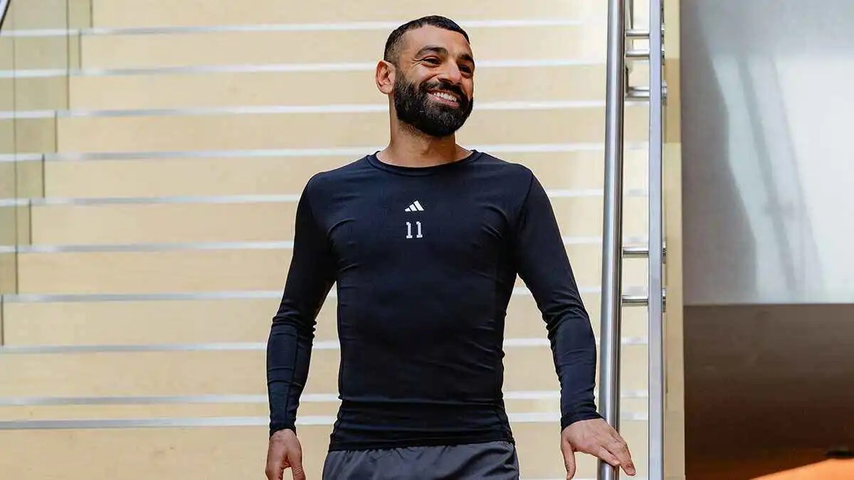 محمد صلاح يزف خبرا سارا لجماهير ليفربول (فيديو)