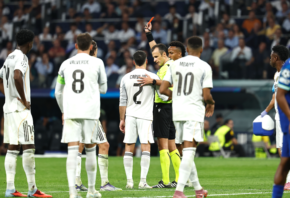 إصابة جديدة.. نجم ريال مدريد مهدد بالغياب عن مباراة الكلاسيكو