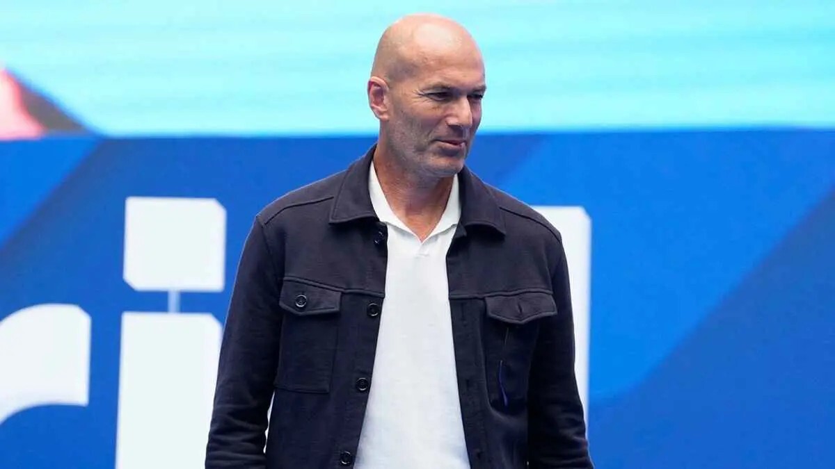 كواليس رفض زين الدين زيدان العودة إلى ريال مدريد (فيديو)