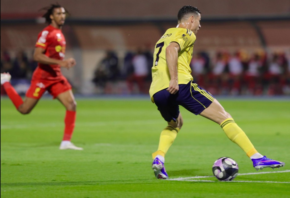 القادسية يسقط النصر وينعش آمال الهلال في سباق لقب الدوري السعودي
