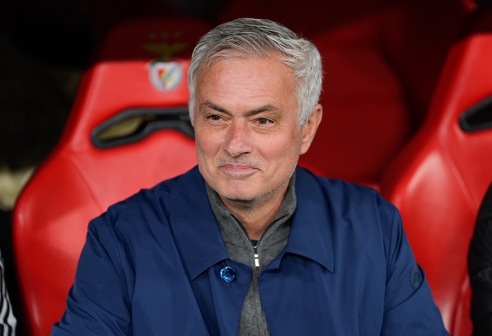 ريال مدريد يستنجد بـ"السبيشال وان" مورينيو لإنقاذه من "أزمته"