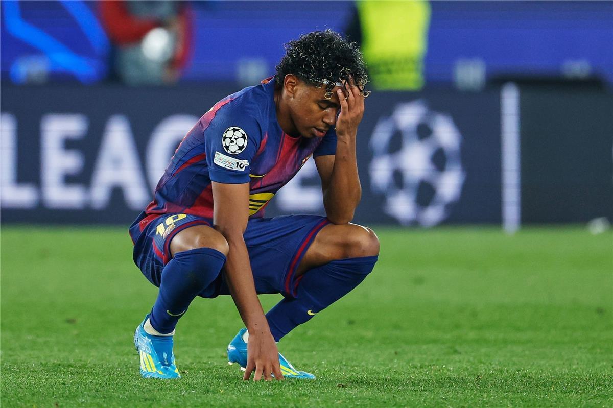 بعد لامين جمال.. برشلونة يتعرض لضربة موجعة قبل كلاسيكو مدريد