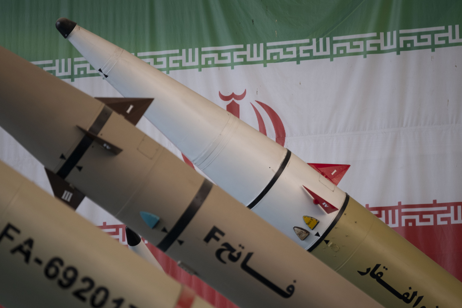 "تسنيم" تكشف أبرز نقاط الرد الإيراني على مقترح واشنطن لإنهاء الحرب وتفند تقرير "وول ستريت جورنال"