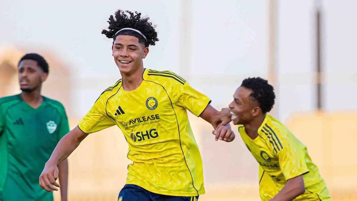 هل يسير على خطى والده؟.. ريال مدريد يحسم مصير كريستيانو جونيور "وريث الدون"