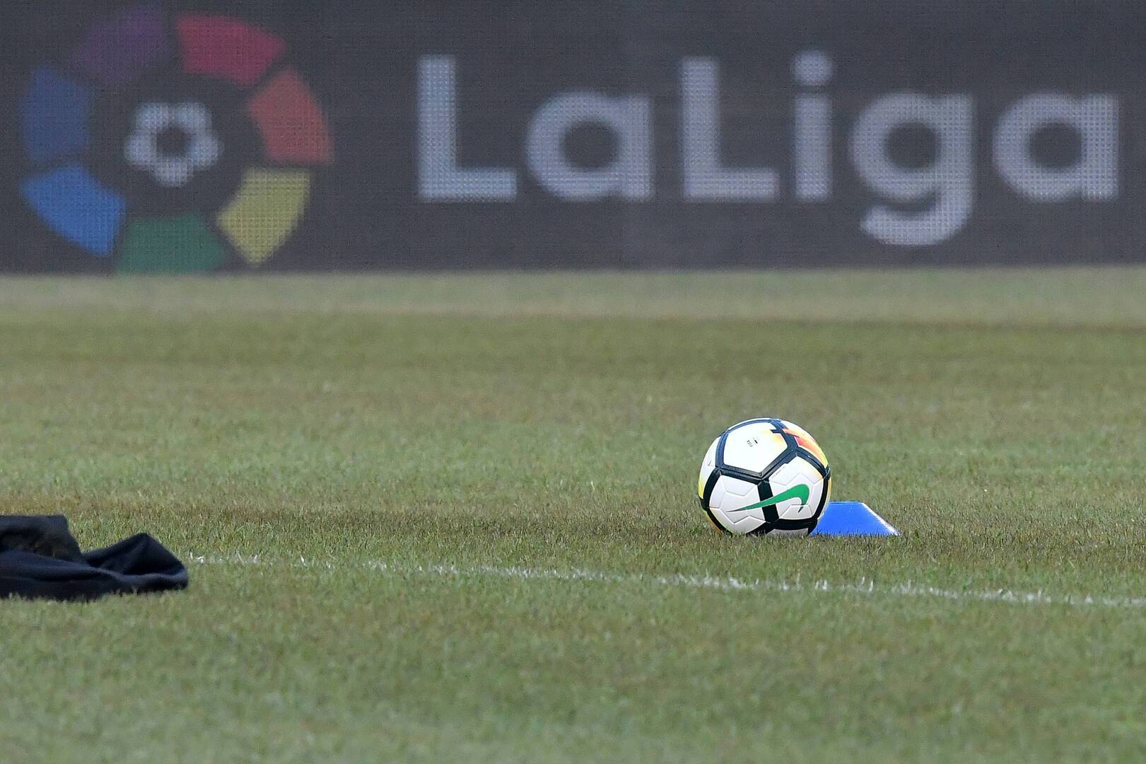 موسم مجنون في إسبانيا.. الهبوط يهدد أندية من كل الاتجاهات