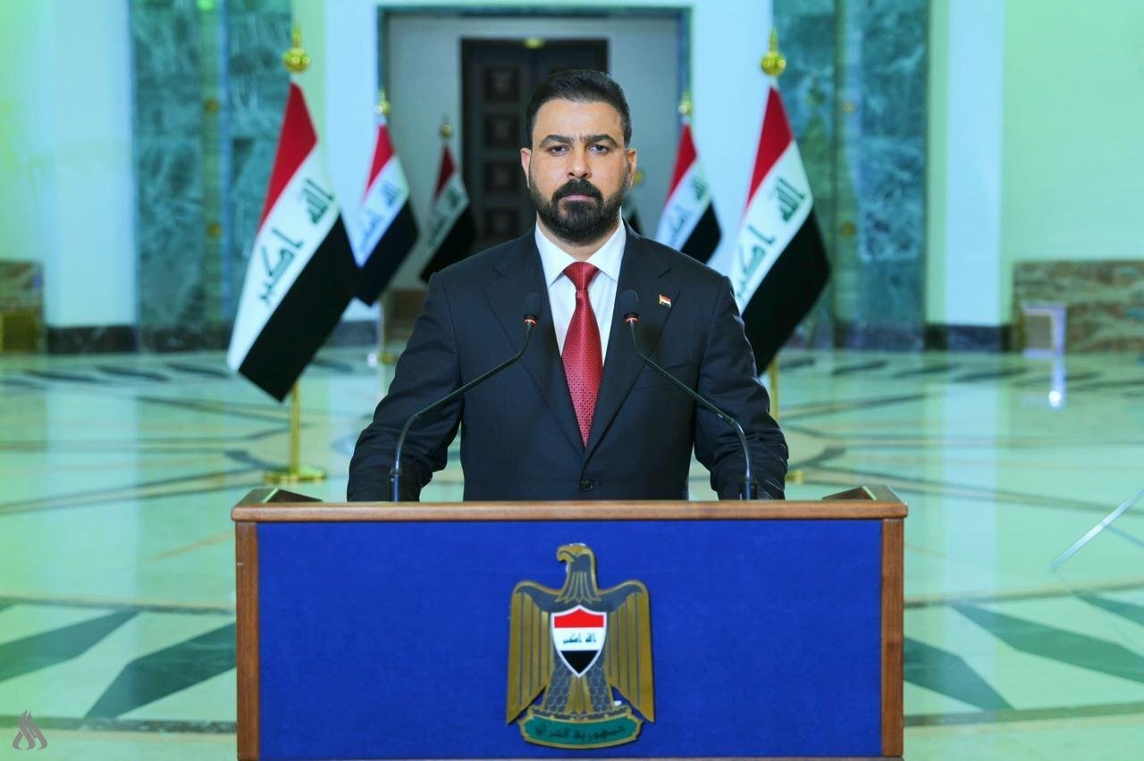 رئيس الوزراء العراقي الجديد يتعهد بإصلاح اقتصادي شامل ومكافحة الفساد