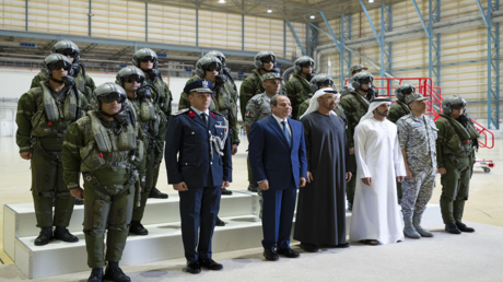هل خالفت مصر الدستور بإرسال قواتها الجوية إلى الإمارات؟