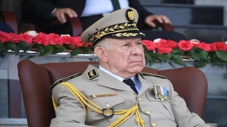 رئيس الأركان الجزائري يدعو لتجاوز الماضي 