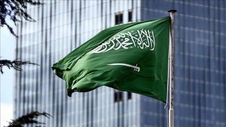 السعودية تدين بـ"أشد العبارات" الاستهدافات الإيرانية لدول الخليج وتُعلن تضامنها الكامل معها