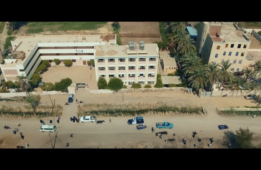 أثار جدلا في مصر.. رئيس الهيئة العليا لـ"حزب النور" ينتقد فيلم "برشامة" (صورة + فيديو)