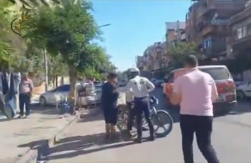 دقائق معدودة فصلت تبينه وبين الرسوب.. شرطة دمشق تنقذ طالبا من تأخير الامتحان