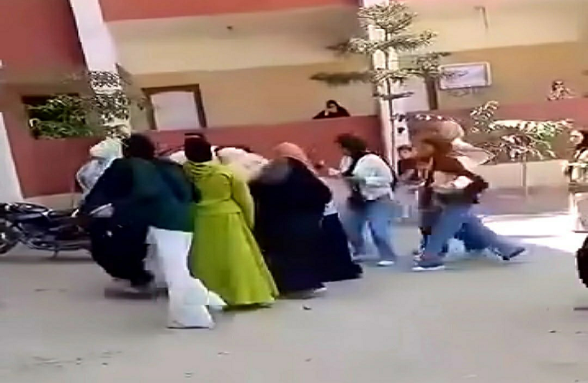 اعتداء على معلمة مصرية لفظيا وجسديا لرفضها الغش بالامتحانات والأمن يتحرك (فيديو)