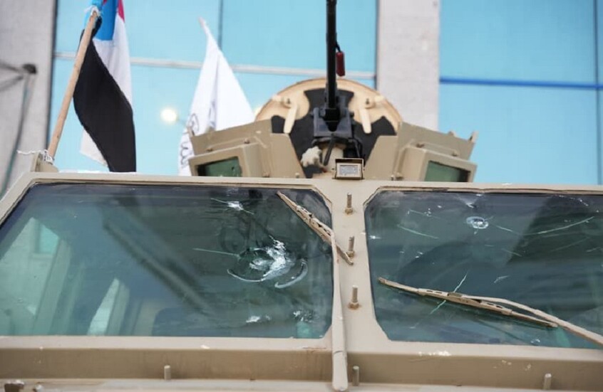 اليمن.. مقتل 3 بينهم زوجان سوريان في هجوم مسلح استهدف منزل محافظ عدن
