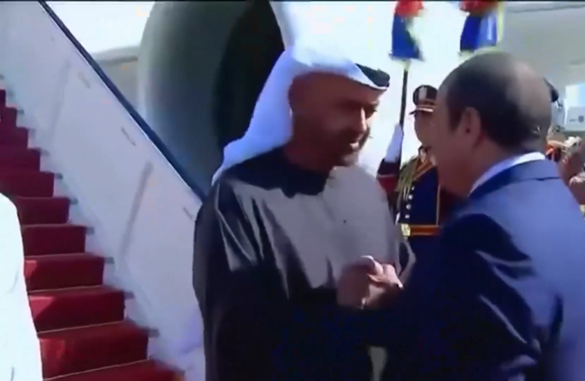 الرئيس المصري عبد الفتاح السيسي يستقبل نظيره الإماراتي محمد بن زايد آل نهيان في القاهرة