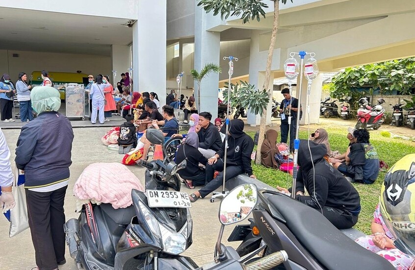 زلزال بقوة 6,7 درجة يضرب إندونيسيا (فيديو)