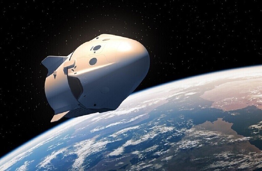 مركبة Cargo Dragon تعود إلى الأرض محملة بعينات لتجارب علمية فضائية